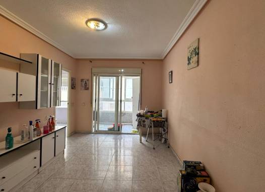 Apartament - Odsprzedaż - Torrevieja - Estacion De Autobuses