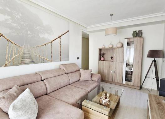 Apartament - Odsprzedaż - Torrevieja - Nueva Torrevieja