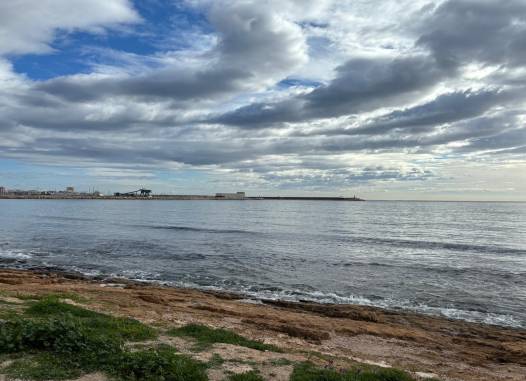 Apartament - Odsprzedaż - Torrevieja - Playa De Los Naufragos