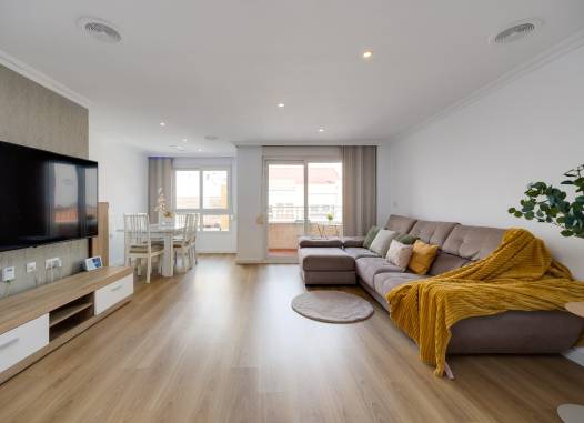 Apartamento - Venta - Torrevieja - Centro