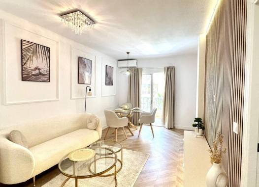 Apartamento - Venta - Torrevieja - Centro