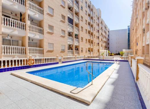 Apartamento - Venta - Torrevieja - Centro