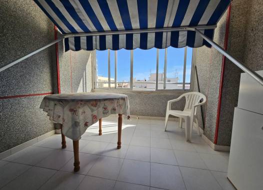 Апартаменты - Перепродажа - Torrevieja - Centro