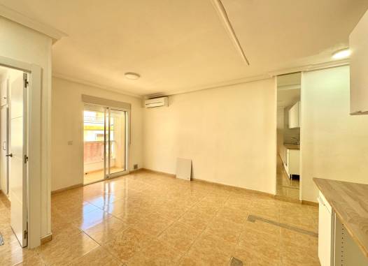Апартаменты - Перепродажа - Torrevieja - Centro