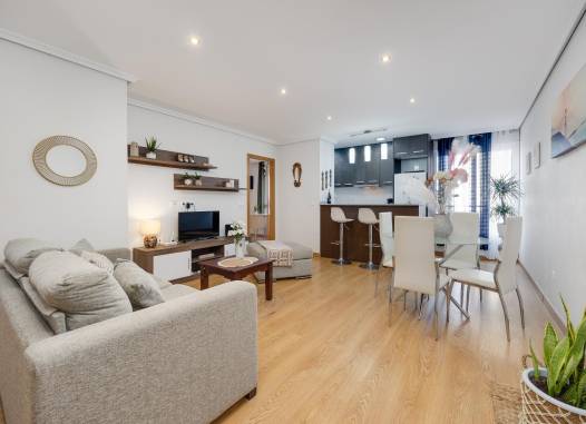 Апартаменты - Перепродажа - Torrevieja - Centro