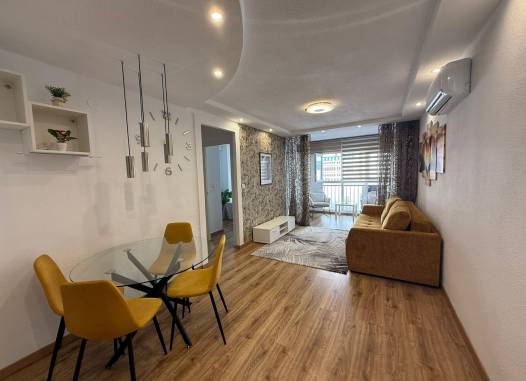Апартаменты - Перепродажа - Torrevieja - Centro