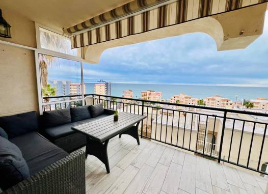 Апартаменты - Перепродажа - Torrevieja - MLSC8155349