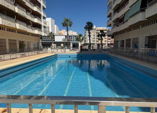 Апартаменты - Перепродажа - Torrevieja - Playa del Acequión