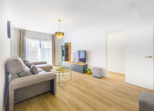 Апартаменты - Перепродажа - Torrevieja - Playa del Cura