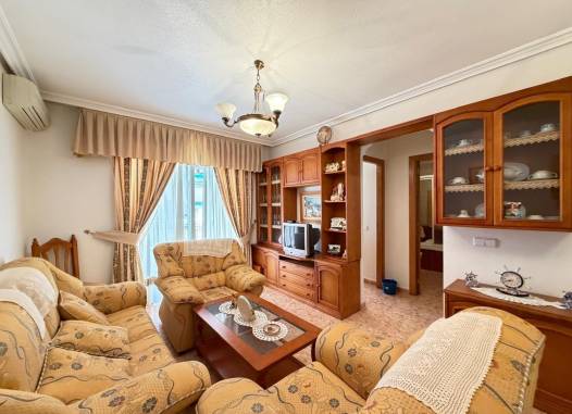Апартаменты - Перепродажа - Torrevieja - Playa del Cura