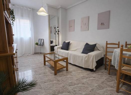 Apartment - Resale - Torrevieja - Centro - Muelle Pesquero