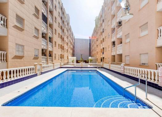Apartment - Resale - Torrevieja - Estacion De Autobuses