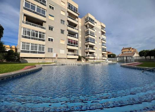 Appartement - Herverkoop  - Torrevieja - Aguas Nuevas