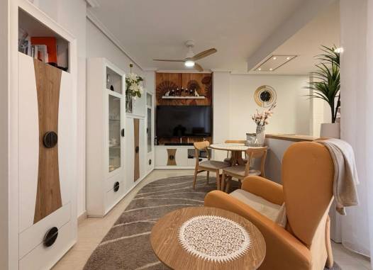 Appartement - Herverkoop  - Torrevieja - Centro