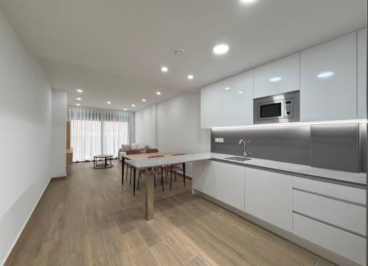 Appartement - Herverkoop  - Torrevieja - Estacion De Autobuses