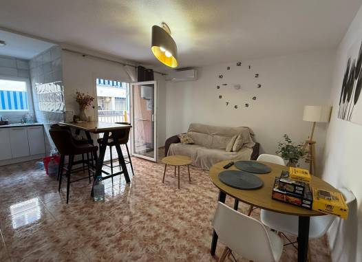 Appartement - Herverkoop  - Torrevieja - Playa de los Locos