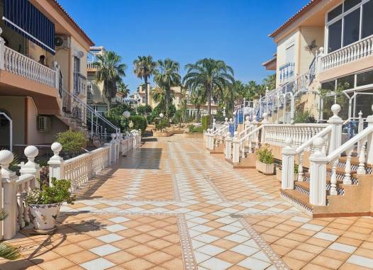Bungalow - Odsprzedaż - Orihuela Costa - Los Altos