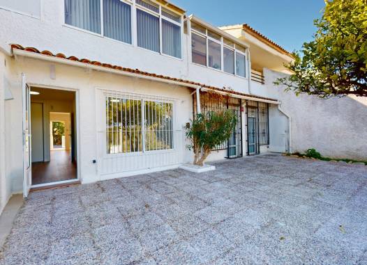 Bungalow - Odsprzedaż - Orihuela Costa - MLSC1212601