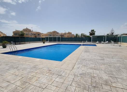 Bungalow - Odsprzedaż - Torrevieja - La Siesta - El Salado - Torreta