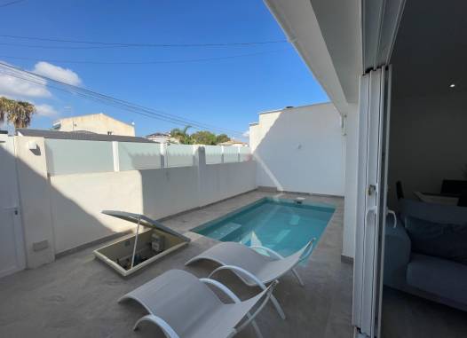Bungalow - Перепродажа - Orihuela Costa - La Regia
