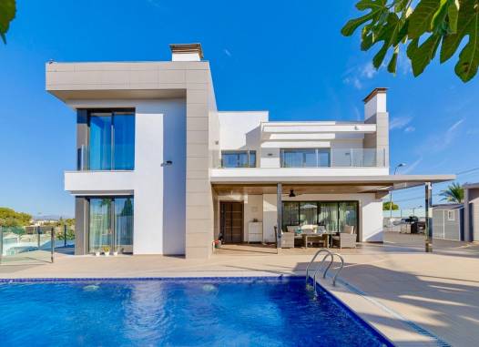 Chalet - Venta - Torrevieja - Costa Blanca