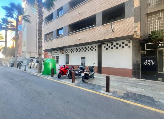 Commercial - Resale - Torrevieja - Centro