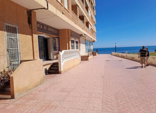 Commercieel - Herverkoop  - La Mata - Costa Blanca
