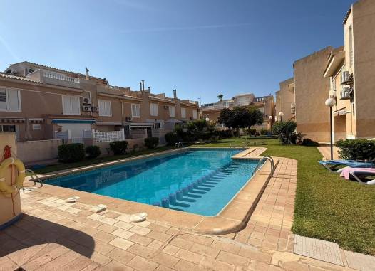 Duplex - Herverkoop  - Torrevieja - Los Frutales