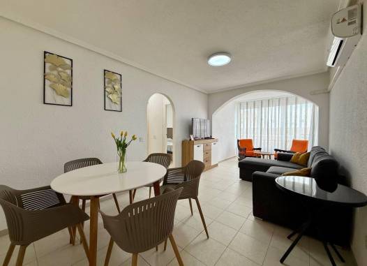 Lägenhet - Resale - Torrevieja - Acequion