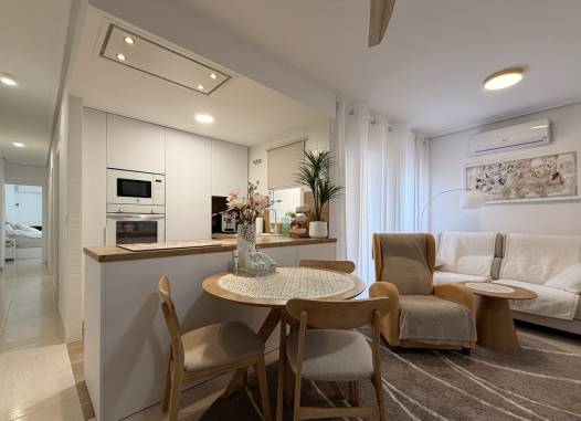 Lägenhet - Resale - Torrevieja - Costa Blanca