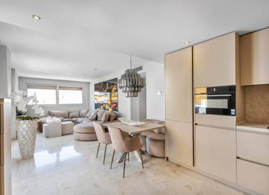 Lägenhet - Resale - Torrevieja - Costa Blanca