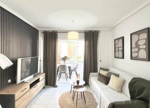 Lägenhet - Resale - Torrevieja - Playa del Cura