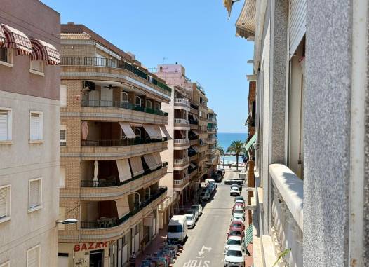 Lägenhet - Resale - Torrevieja - Playa del Cura