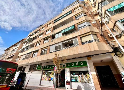 Lägenhet - Resale - Torrevieja - Puerto Deportivo