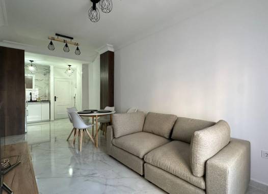 Lägenhet - Resale - Torrevieja - Torrevieja