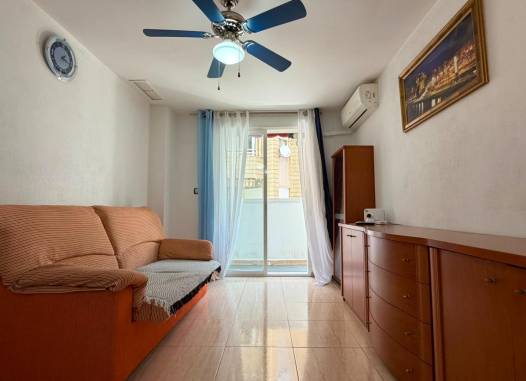 Lägenhet - Resale - Torrevieja - Torrevieja