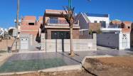 Obra nueva - Chalet - Pilar de la Horadada