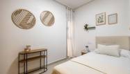 Odsprzedaż - Apartament - Torrevieja - Las Calas