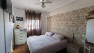 Odsprzedaż - Bungalow - Torrevieja - Parque Acuático - Sector 25