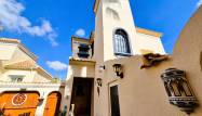 Odsprzedaż - Villa - Villamartin - Costa Blanca