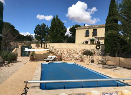 Property - Herverkoop  - Monóvar/Monóver - Inland