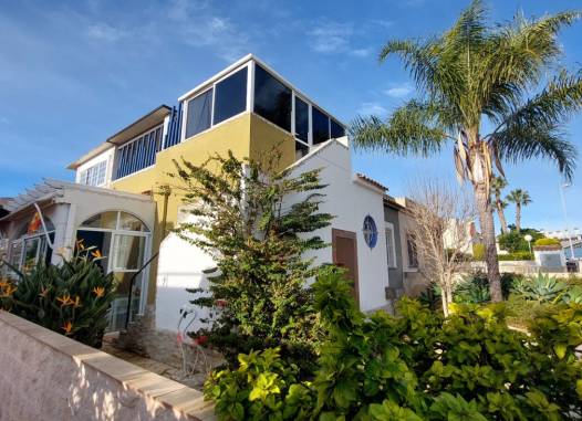 Quad House - Herverkoop  - Orihuela Costa - Punta Prima