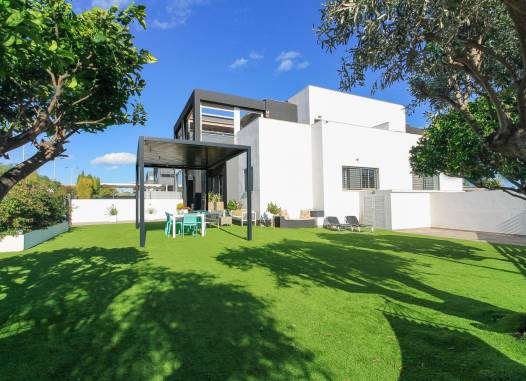 Quad House - Herverkoop  - Torrevieja - Aguas Nuevas 1