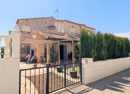 Quad House - Resale - Lo Crispin - Inland