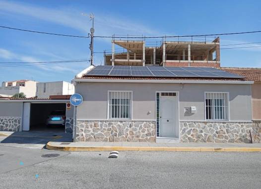Semi Detached - Herverkoop  - Los Montesinos - PUEBLO CENTRO