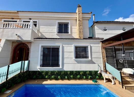Semi Detached - Herverkoop  - Orihuela Costa - La Zenia