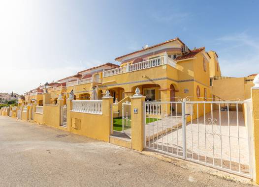 Semi Detached - Odsprzedaż - Orihuela Costa - Villamartín