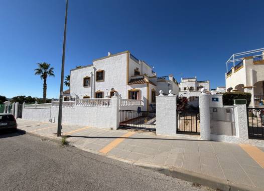 Town House - Herverkoop  - Vistabella Golf Entre Naranjos - Inland