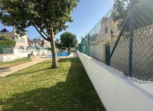 Town House - Odsprzedaż - Torrevieja - Carrefour