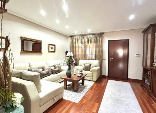 Town House - Resale - Torrevieja - La Siesta